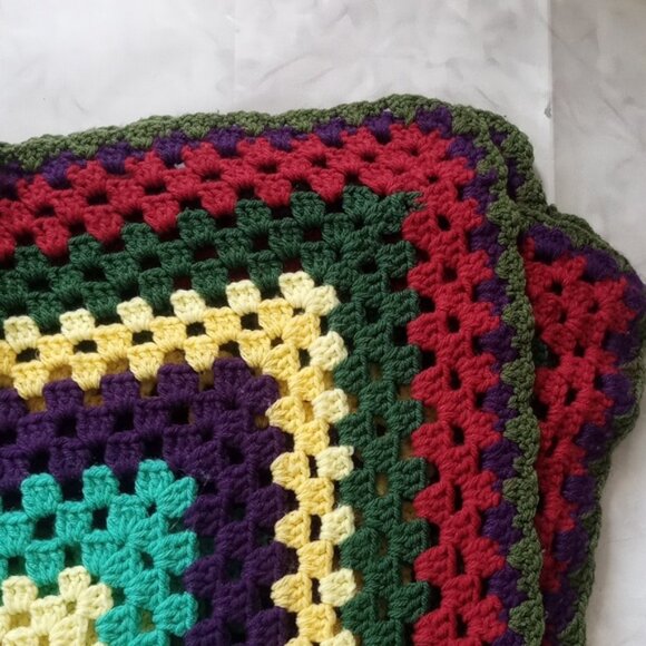 Vintage Crochet Blanket - Picture 4 of 6